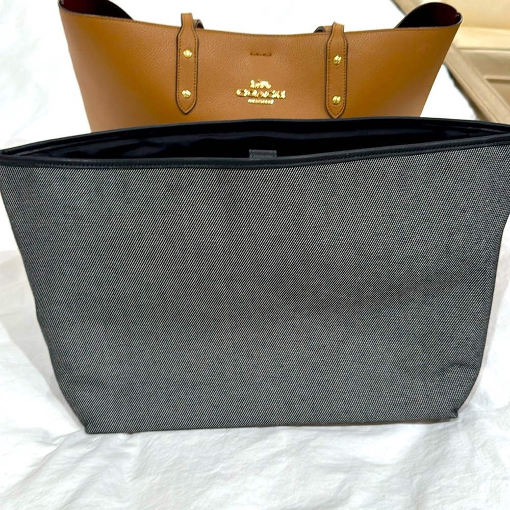 Coach large insert